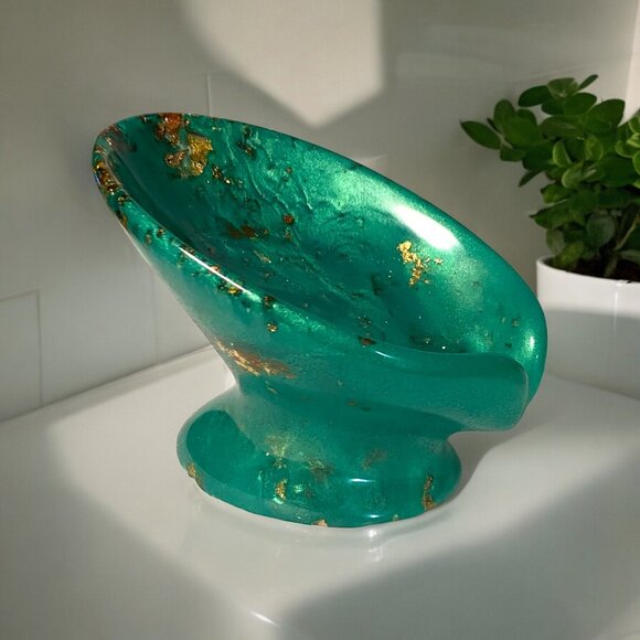Handcrafted Green & Gold Resin Soap Dish - Unique Modern Home Decor - Picture 1 of 12